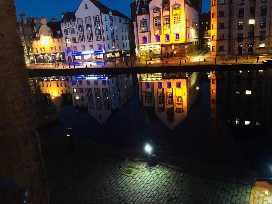 Vibrant Apartment At The Shore In Leith Edinburgh Ngoại thất bức ảnh